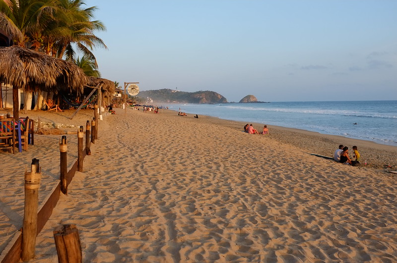 Las 8 mejores playas en Oaxaca que debes conocer Quien visita Oaxaca, no se quiere ir jamás. Una ciudad colonial llena de tesoros milenarios, grandes atractivos turísticos y una gastronomía inigualable. Pero si hay algo que hace de Oaxaca el destino perfecto para viajar, son sus encantadoras playas. https://larevistadelsureste.com Las 8 mejores playas en Oaxaca que debes conocer Quien visita Oaxaca, no se quiere ir jamás. Una ciudad colonial llena de tesoros milenarios, grandes atractivos turísticos y una gastronomía inigualable. Pero si hay algo que hace de Oaxaca el destino perfecto para viajar, son sus encantadoras playas. https://larevistadelsureste.com