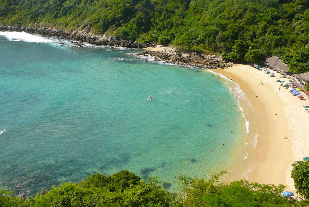 Las 8 mejores playas en Oaxaca que debes conocer Quien visita Oaxaca, no se quiere ir jamás. Una ciudad colonial llena de tesoros milenarios, grandes atractivos turísticos y una gastronomía inigualable. Pero si hay algo que hace de Oaxaca el destino perfecto para viajar, son sus encantadoras playas.  https://larevistadelsureste.com