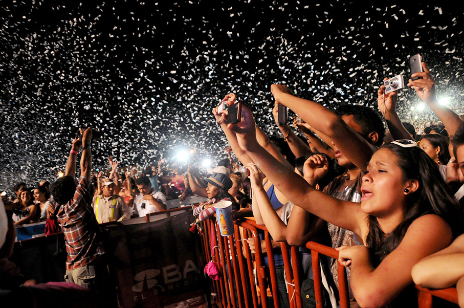 Todo listo para el Salsa Fest Veracruz 2022 El gobernador del Estado de Veracruz, Cuitláhuac García Jiménez dio a conocer que se prevé una afluencia de 400 mil personas en el Salsa Fest 2022, a realizarse en Boca del Río, con lo cual se superarán las expectativas y los números obtenidos en la primera edición de este evento. https://larevistadelsureste.com Todo listo para el Salsa Fest Veracruz 2022 El gobernador del Estado de Veracruz, Cuitláhuac García Jiménez dio a conocer que se prevé una afluencia de 400 mil personas en el Salsa Fest 2022, a realizarse en Boca del Río, con lo cual se superarán las expectativas y los números obtenidos en la primera edición de este evento. https://larevistadelsureste.com