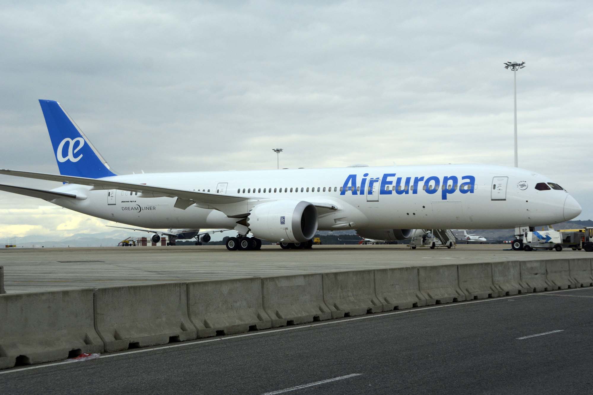 Cancún aumenta vuelos a Europa con nueva ruta El destino de Europa que estará conectado con Cancún gracias a esta nueva ruta es Barcelona. https://larevistadelsureste.com Cancún aumenta vuelos a Europa con nueva ruta El destino de Europa que estará conectado con Cancún gracias a esta nueva ruta es Barcelona. https://larevistadelsureste.com