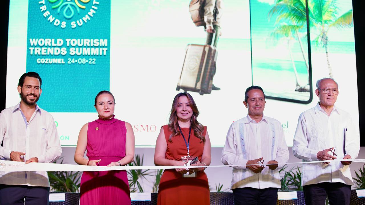 Arranca en Cozumel el Congreso de Turismo y Tecnología Al participar en la inauguración del primer Congreso de Turismo y Tecnología, World Tourism Trends Summit 2022, el gobernador Carlos Joaquín, expresó que el sector turístico de Quintana Roo se encuentra preparado para iniciar una etapa de innovación y mostrar la belleza del Caribe Mexicano en todos los rincones del mundo. https://larevistadelsureste.com Arranca en Cozumel el Congreso de Turismo y Tecnología Al participar en la inauguración del primer Congreso de Turismo y Tecnología, World Tourism Trends Summit 2022, el gobernador Carlos Joaquín, expresó que el sector turístico de Quintana Roo se encuentra preparado para iniciar una etapa de innovación y mostrar la belleza del Caribe Mexicano en todos los rincones del mundo. https://larevistadelsureste.com