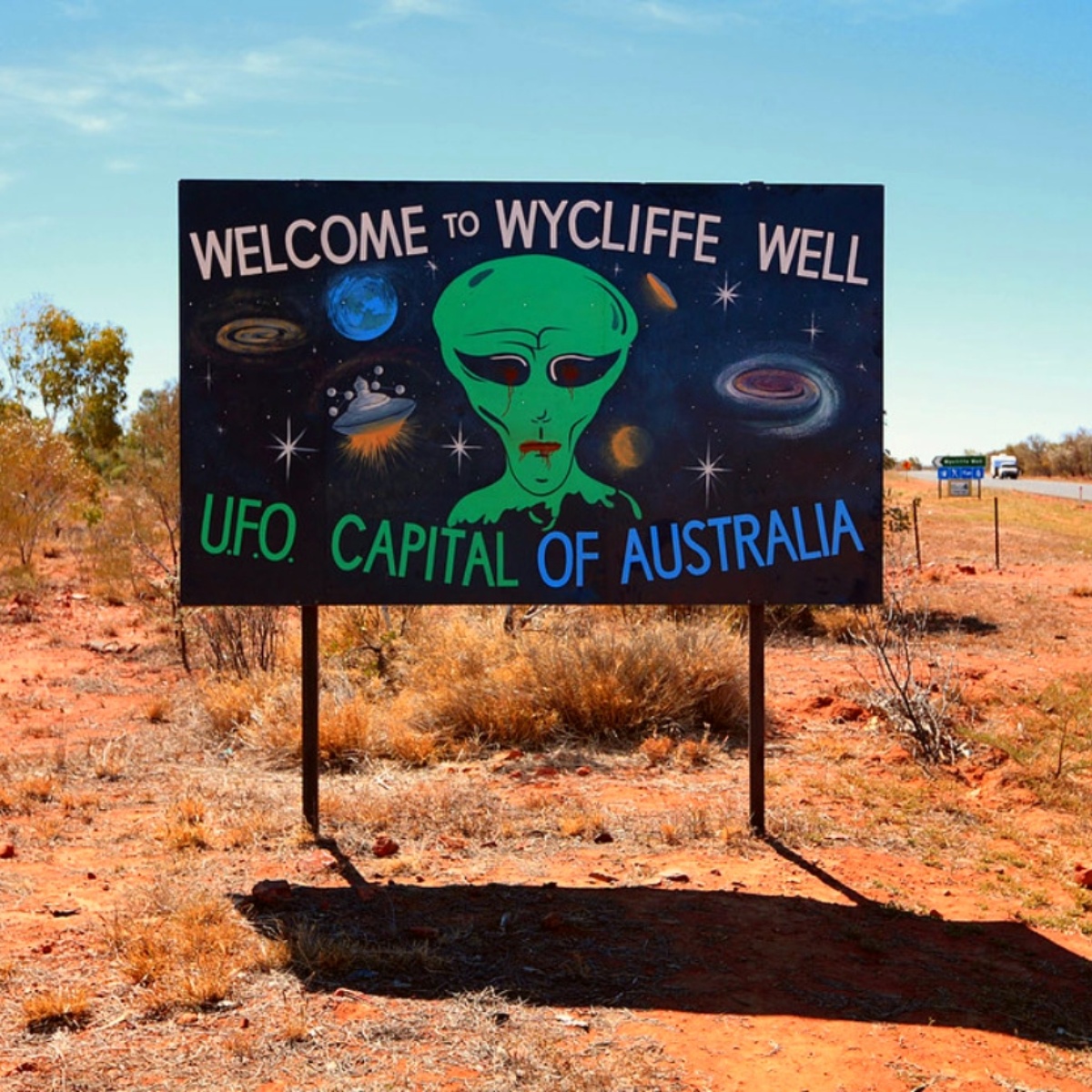 Destinos ideales para acercarte al Turismo Ufológico ¡Descúbrelos! El turismo ufológico son las actividades que invitan a las personas a conocer los lugares que están relacionados con el avistamiento de ovnis, vida extraterrestre y la cultura que se ha desarrollado sobre ello. https://larevistadelsureste.com Destinos ideales para acercarte al Turismo Ufológico ¡Descúbrelos! El turismo ufológico son las actividades que invitan a las personas a conocer los lugares que están relacionados con el avistamiento de ovnis, vida extraterrestre y la cultura que se ha desarrollado sobre ello. https://larevistadelsureste.com
