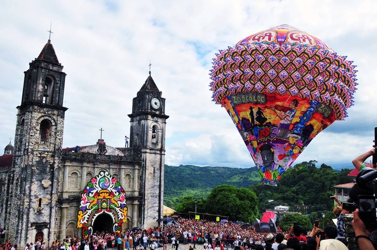 Conoce la leyenda de la Poza del Diablo en Zozocolco Zozocolco de Hidalgo es un Pueblo Mágico famoso por su Festival de Globos de Papel, su vegetación exuberante, su calurosísimo clima y sus pozas, cascadas y ríos de agua cristalina, a unas 4 horas con 20 minutos de CDMX, a veces más, a veces menos. https://larevistadelsureste.com Conoce la leyenda de la Poza del Diablo en Zozocolco Zozocolco de Hidalgo es un Pueblo Mágico famoso por su Festival de Globos de Papel, su vegetación exuberante, su calurosísimo clima y sus pozas, cascadas y ríos de agua cristalina, a unas 4 horas con 20 minutos de CDMX, a veces más, a veces menos. https://larevistadelsureste.com