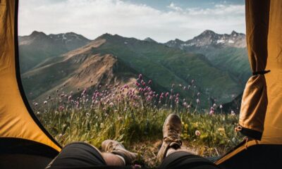 Atrévete a realizar camping por los mejores paisajes de México  ¿Qué te parece una escapada de fin de semana con amigos, familia o tu pareja en la intimidad de un bosque o a los pies de una playa? Si ya lo imaginaste y sí te ves disfrutando, desconectado del ajetreo de la ciudad y el estrés laboral, entonces no lo pienses más, sólo es cuestión de elegir el destino, y en el territorio nacional hay una amplia oferta de lugares seguros para dormir en casa de campaña, solo asegúrate de que no te falte nada para sobrevivir lejos de las comodidades de la ciudad. https://larevistadelsureste.com