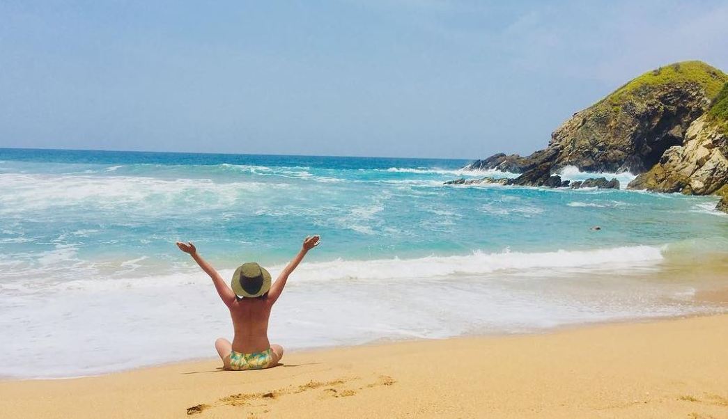 Conoce Zipolite, la única playa nudista de México en Oaxaca En el estado de Oaxaca se encuentra Zipolite, la única playa nudista en México donde turistas se congregan sin timidez para mostrar su desnudez. https://larevistadelsureste.com