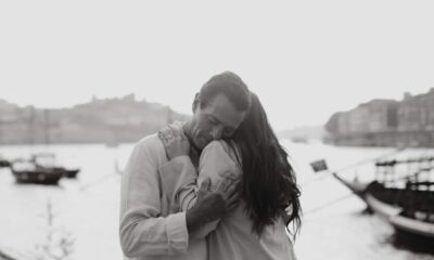 "Enrique Peña Nieto y su hija Paulina comparten emotivo abrazo en el Día del Padre" En un gesto que cautivó a miles de seguidores, Paulina Peña Pretelini sorprendió al mundo al compartir una tierna fotografía abrazando a su padre, el expresidente de México, Enrique Peña Nieto. Esta conmovedora imagen, capturada en blanco y negro desde un muelle, fue publicada en su cuenta de Instagram como una celebración del Día del Padre. https://larevistadelsureste.com