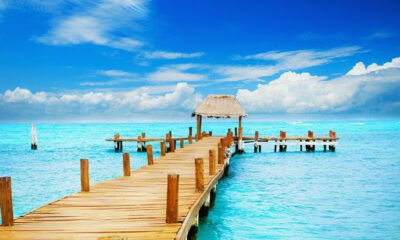 "Vecinos de Playa del Carmen en pie de lucha: Resistencia contra el consorcio hotelero The Fives para defender el acceso público a la playa Xcalacoco" En Playa del Carmen la lucha por defender el acceso público a las playas ha tomado fuerza con el activista Antonio Saldívar y los vecinos de la zona al frente de una movilización que ha durado más de 15 años. El conflicto actual involucra al consorcio hotelero The Fives que ha intentado bloquear el acceso a la playa Xcalacoco uno de los últimos tramos de costa con libre acceso en la región la situación ha generado una fuerte resistencia vecinal y ha expuesto la creciente problemática de privatización de playas en el Caribe mexicano. https://larevistadelsureste.com