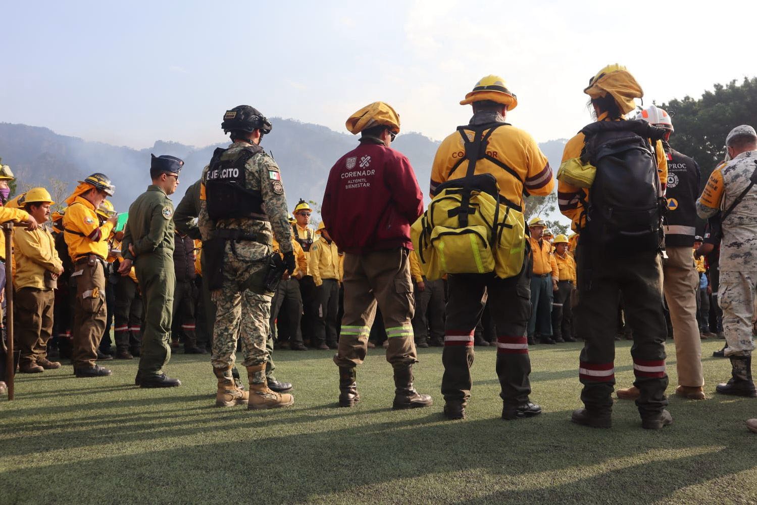 Envía CDMX 43 brigadistas para combatir incendio en Parque Nacional El Tepozteco En respuesta a la emergencia ambiental provocada por un incendio forestal en el Parque Nacional El Tepozteco, el pasado 27 de marzo el Gobierno de la Ciudad de México y la Secretaría del Medio Ambiente (SEDEMA), a través de la Dirección General de la Comisión de Recursos Naturales y Desarrollo Rural (DGCORENADR), enviaron a 43 brigadistas y técnicos altamente capacitados para apoyar las labores de combate terrestre en este emblemático sitio ubicado en el estado de Morelos. https://larevistadelsureste.com Envía CDMX 43 brigadistas para combatir incendio en Parque Nacional El Tepozteco En respuesta a la emergencia ambiental provocada por un incendio forestal en el Parque Nacional El Tepozteco, el pasado 27 de marzo el Gobierno de la Ciudad de México y la Secretaría del Medio Ambiente (SEDEMA), a través de la Dirección General de la Comisión de Recursos Naturales y Desarrollo Rural (DGCORENADR), enviaron a 43 brigadistas y técnicos altamente capacitados para apoyar las labores de combate terrestre en este emblemático sitio ubicado en el estado de Morelos. https://larevistadelsureste.com