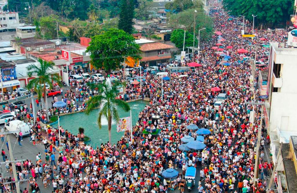 ¡Todo listo! Garantizan la seguridad en Desfile de Carros Alegóricos de este domingo El Gobierno del Pueblo, a través del Instituto de Protección Civil del Estado de Tabasco (IPCET), tiene listo el operativo de seguridad y vigilancia que desplegará el próximo domingo 27 de abril para proteger a la población que asista al tradicional Desfile de Carros Alegóricos, y asegurar que el segundo evento masivo de la preferia Tabasco 2025 se desarrolle en un ambiente familiar y de sana convivencia. https://larevistadelsureste.com ¡Todo listo! Garantizan la seguridad en Desfile de Carros Alegóricos de este domingo El Gobierno del Pueblo, a través del Instituto de Protección Civil del Estado de Tabasco (IPCET), tiene listo el operativo de seguridad y vigilancia que desplegará el próximo domingo 27 de abril para proteger a la población que asista al tradicional Desfile de Carros Alegóricos, y asegurar que el segundo evento masivo de la preferia Tabasco 2025 se desarrolle en un ambiente familiar y de sana convivencia. https://larevistadelsureste.com