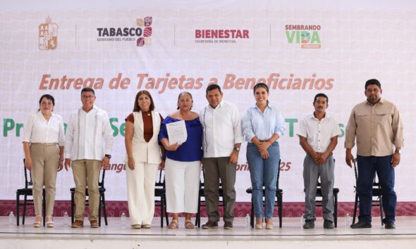 Más Apoyo Para El Campo: Entregan 306 Tarjetas En Huimanguillo El Gobernador Javier May Rodríguez Encabezó La Entrega De 306 Nuevas Tarjetas Del Programa Sembrando Vida Tabasco En Huimanguillo, Con Lo Que Suman Mil 361 Derechohabientes Del Programa En Este Municipio, Lo Que Reafirma El Compromiso Del Gobierno Del Pueblo Para Que El Desarrollo Rural Sea Con Justicia Social, Atendiendo Las Necesidades Reales De Quienes Fueron Olvidados Por Décadas. Https://Larevistadelsureste.com