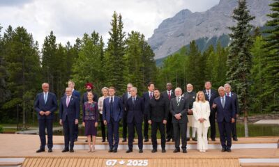 Claudia Sheinbaum propone en el G7 una Cumbre Global por el Bienestar Económico En la plenaria de la 51ª Cumbre de Líderes del G7, en Kananaskis, Alberta, Canadá, la Presidenta Claudia Sheinbaum Pardo propuso la celebración de una Cumbre por el Bienestar Económico en el que participen los países miembros del G7, las naciones invitadas a la cumbre de este año, la Comunidad de Estados Latinoamericanos y Caribeños (CELAC), así como otros países interesados, con el propósito de fortalecer una cooperación efectiva para el desarrollo, para un comercio justo y recíproco, como base de una paz duradera que el mundo entero anhela. https://larevistadelsureste.com