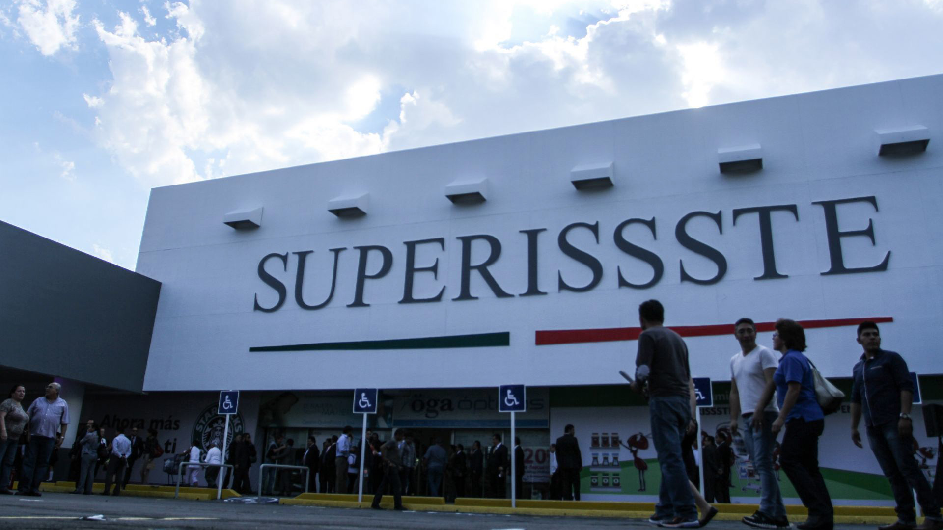 SuperISSSTE Ocosingo, Chiapas celebra 43 años de servicio con récord en ventas