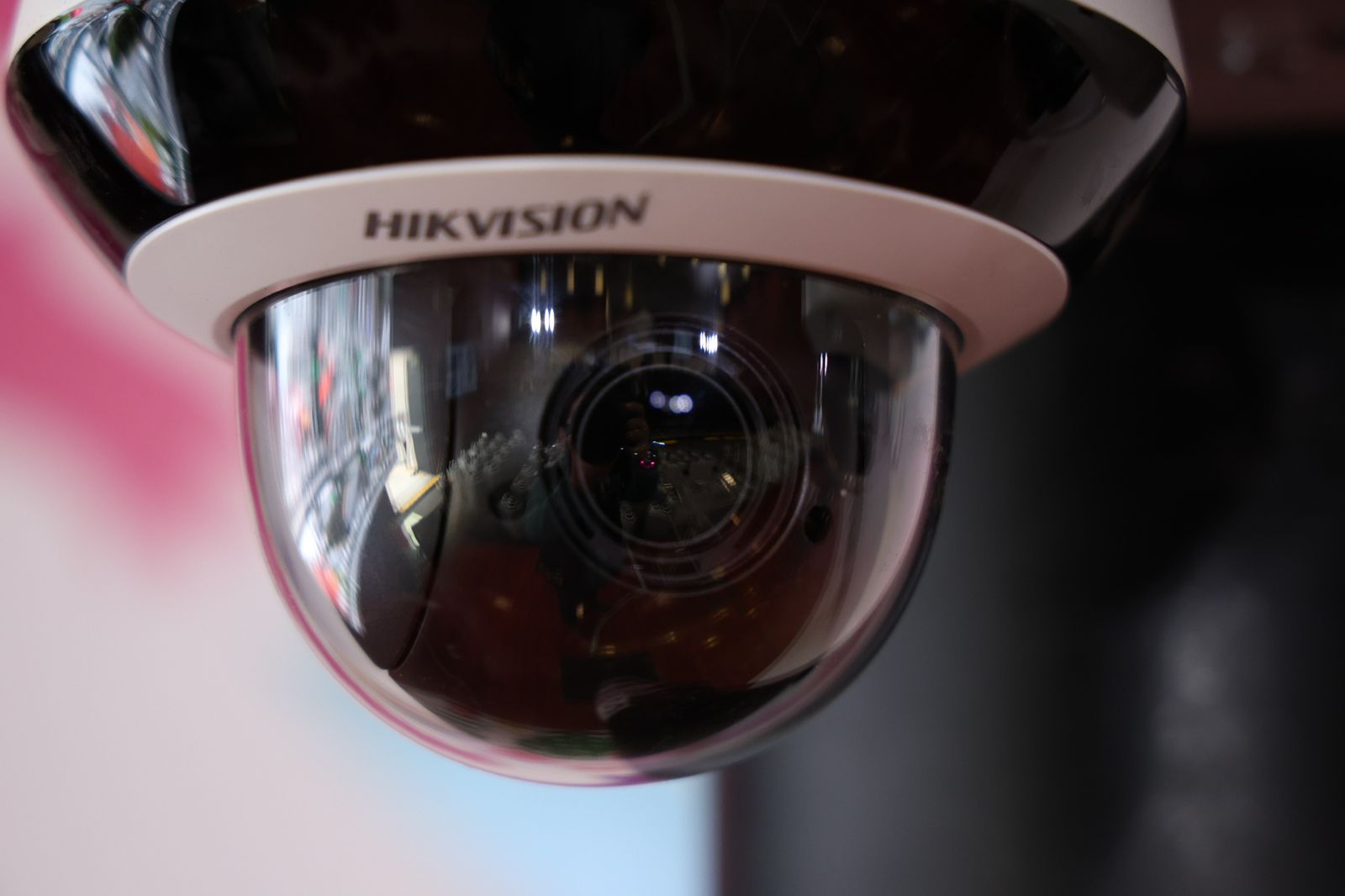 CDMX, la más videovigilada de América: Brugada entrega 30 mil cámaras y 15 mil tótems