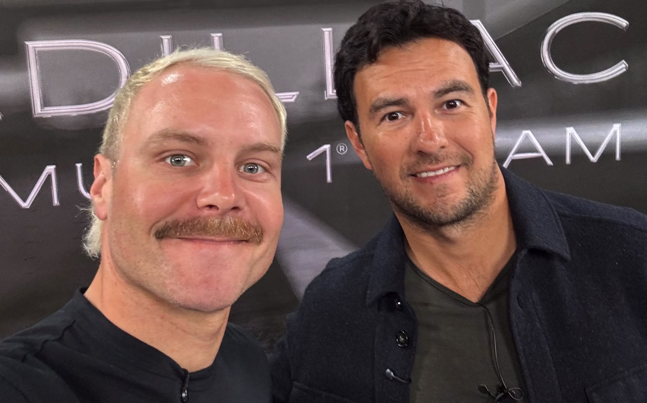 Checo Pérez regresa a la F1 en 2026 como piloto de Cadillac junto a Bottas El piloto mexicano Sergio “Checo” Pérez volverá a la parrilla de la Fórmula 1 en 2026, ahora como parte del equipo Cadillac Racing, que hará su debut oficial en la máxima categoría. https://larevistadelsureste.com Checo Pérez regresa a la F1 en 2026 como piloto de Cadillac junto a Bottas El piloto mexicano Sergio “Checo” Pérez volverá a la parrilla de la Fórmula 1 en 2026, ahora como parte del equipo Cadillac Racing, que hará su debut oficial en la máxima categoría. https://larevistadelsureste.com