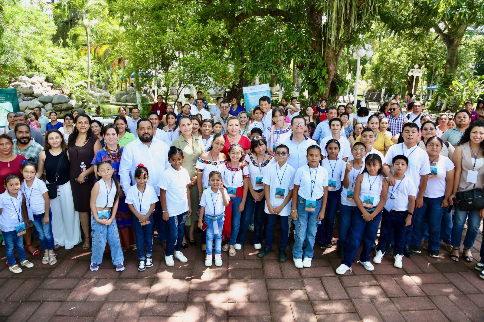 Gobierno de México y Tabasco Firman Convenio por la Cultura Comunitaria La Secretaría de Cultura del Gobierno de México, a través de la Dirección General de Vinculación Cultural (DGVC), firmó un convenio de colaboración con el gobierno del estado de Tabasco, para fortalecer y expandir el programa Semilleros Creativos en la entidad. https://larevistadelsureste.com