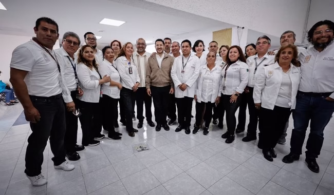 Refrenda ISSSTE el compromiso de brindar seguridad y trato digno a la derechohabiencia En el marco del Día Mundial de la Seguridad del Paciente, que se conmemora el 17 de septiembre, el Instituto de Seguridad y Servicios Sociales de los Trabajadores del Estado (ISSSTE), que encabeza el director general Martí Batres Guadarrama, refrenda el fortalecimiento de acciones y estrategias para garantizar la seguridad, el bienestar y trato digno a la derechohabiencia. https://larevistadelsureste.com