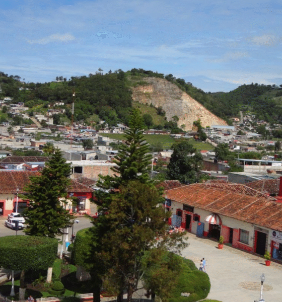 Hace 123 años, Chiapas fue sacudido por un terremoto de 7.7: así ocurrió el sismo de Teopisca Hace más de un siglo, el 23 de septiembre de 1902, la tranquilidad de Teopisca, Chiapas, se rompió con un sismo de magnitud 7.7, uno de los más poderosos en la historia del estado. https://larevistadelsureste.com