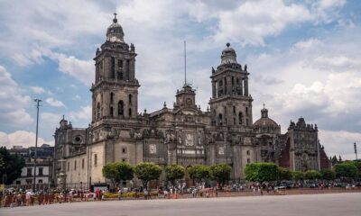 La 7ª Feria de los Barrios del Centro Histórico: Tradición, gastronomía y cultura en un solo lugar El Gobierno de la Ciudad de México, a través del Fideicomiso Centro Histórico (FCH), organiza la 7ª Feria de los Barrios del Centro Histórico, que se realizará del 15 al 19 de octubre en Plaza Tolsá. Este evento tiene como objetivo preservar los oficios tradicionales, la gastronomía emblemática y la identidad cultural de los barrios históricos de la capital, consolidando la memoria viva de la Ciudad de México como patrimonio intangible y fortaleciendo la participación comunitaria. https://larevistadelsureste.com