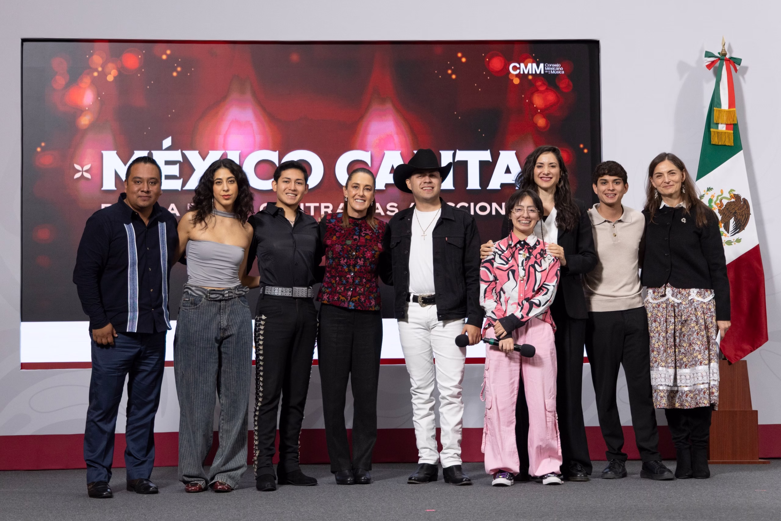 La música como mensaje de paz: Claudia Sheinbaum anuncia gira “México Canta” por México y Estados Unidos La gira se llevará a cabo del 8 de noviembre al 20 de diciembre de 2025 en diversas ciudades de México y Estados Unidos. Como parte del programa, los artistas ganadores y finalistas del certamen “México Canta” ofrecerán conciertos y realizarán visitas a escuelas y centros juveniles con el propósito de compartir sus experiencias e inspirar a los jóvenes a través de la música. https://larevistadelsureste.com La música como mensaje de paz: Claudia Sheinbaum anuncia gira “México Canta” por México y Estados Unidos La gira se llevará a cabo del 8 de noviembre al 20 de diciembre de 2025 en diversas ciudades de México y Estados Unidos. Como parte del programa, los artistas ganadores y finalistas del certamen “México Canta” ofrecerán conciertos y realizarán visitas a escuelas y centros juveniles con el propósito de compartir sus experiencias e inspirar a los jóvenes a través de la música. https://larevistadelsureste.com