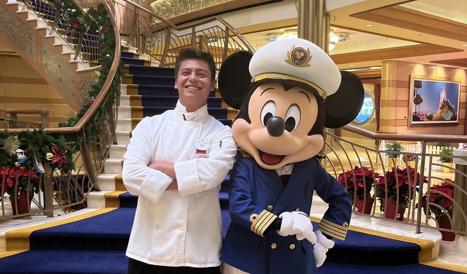 Chef de Comitán se integra al equipo culinario de Disney