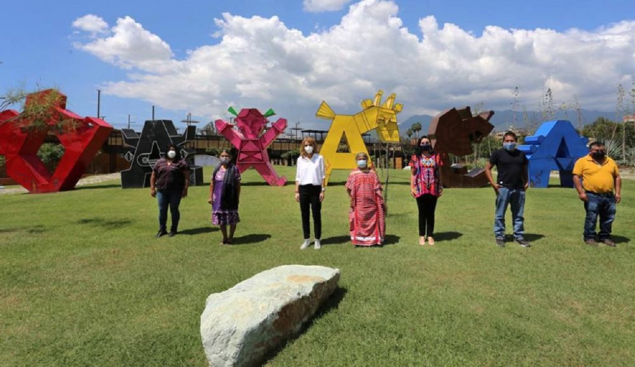 5 artesanos oaxaqueños son galardonados en el ix concurso nacional de textiles y rebozos 2021 la revista del sureste mx 5 Artesanos Oaxaqueños Son Galardonados En El Ix Concurso Nacional De Textiles Y Rebozos 2021