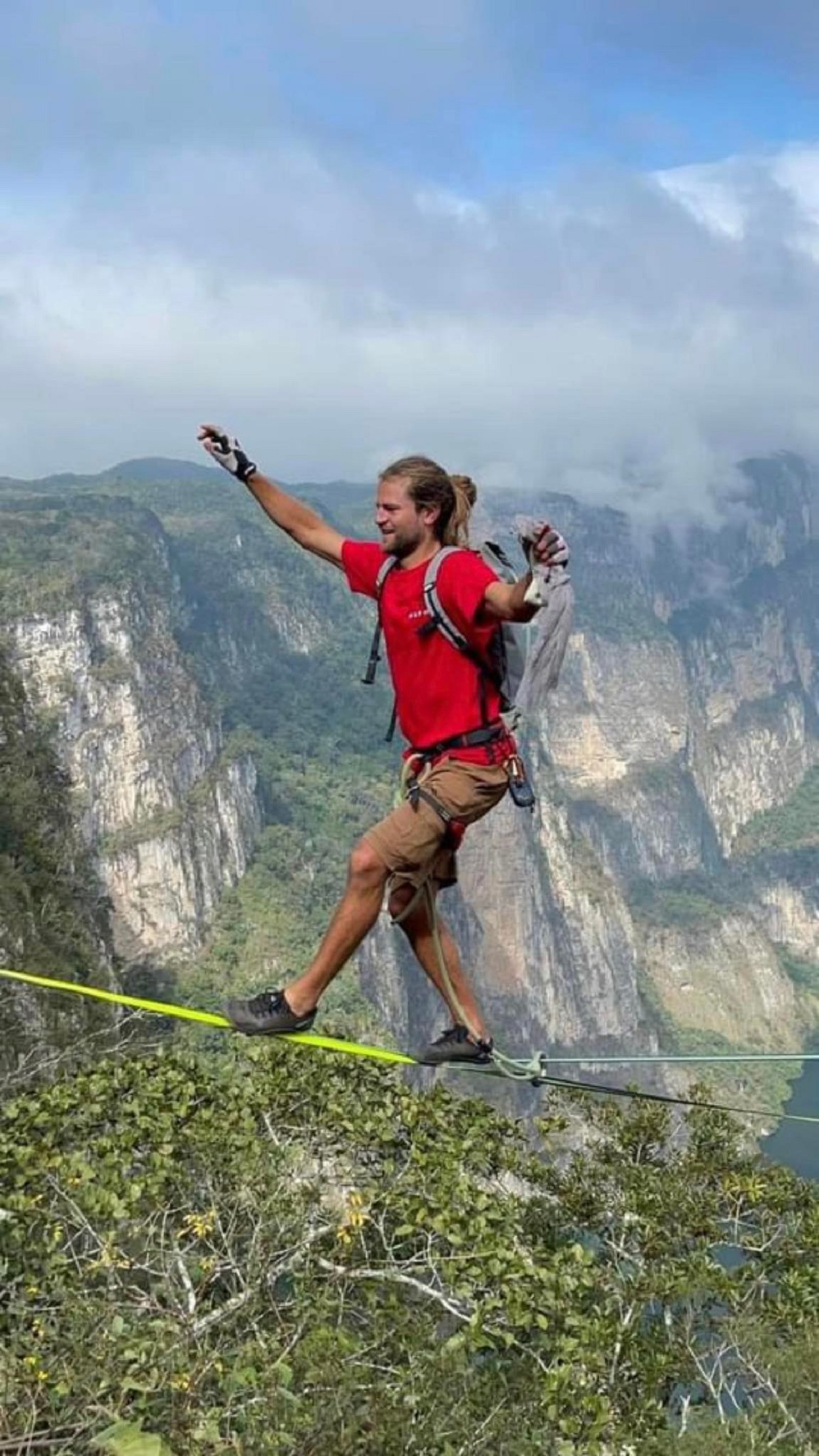 Video: Alexander Schulz rompe récord mundial al cruzar en cuerda floja el Cañón del Sumidero