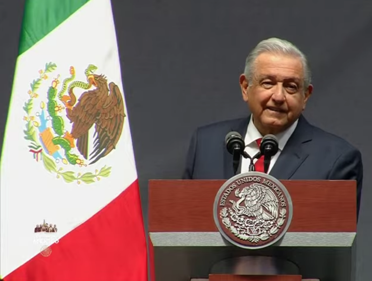 “Cumplimos 3 años y estamos de pie” AMLO