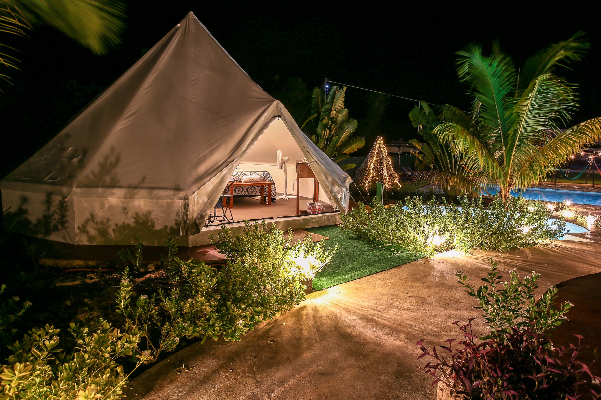 Glamping en Yucatán: Naturaleza y Glamour