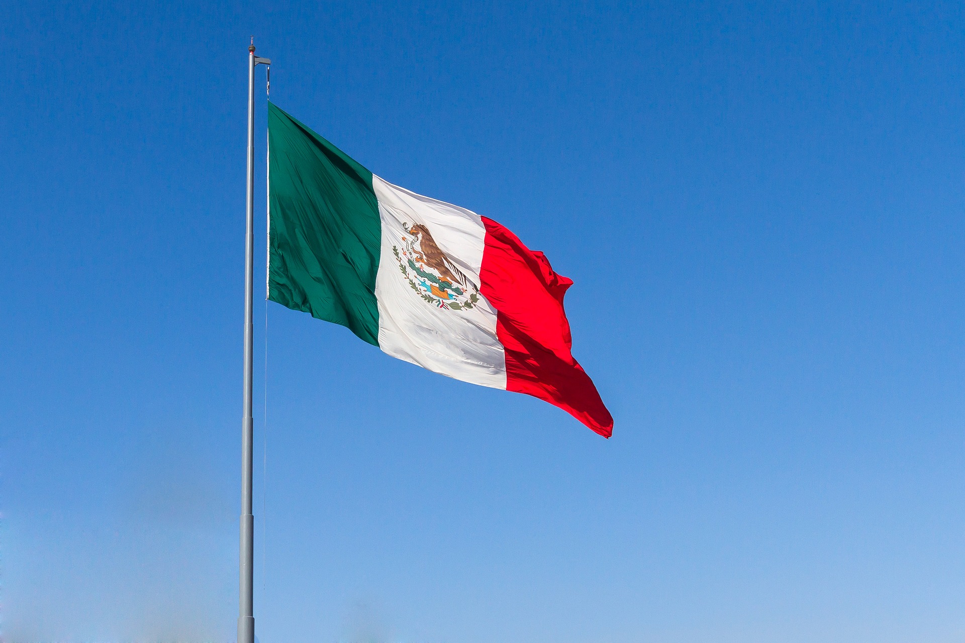Hoy se conmemora el Día de la Bandera; conoce su historia