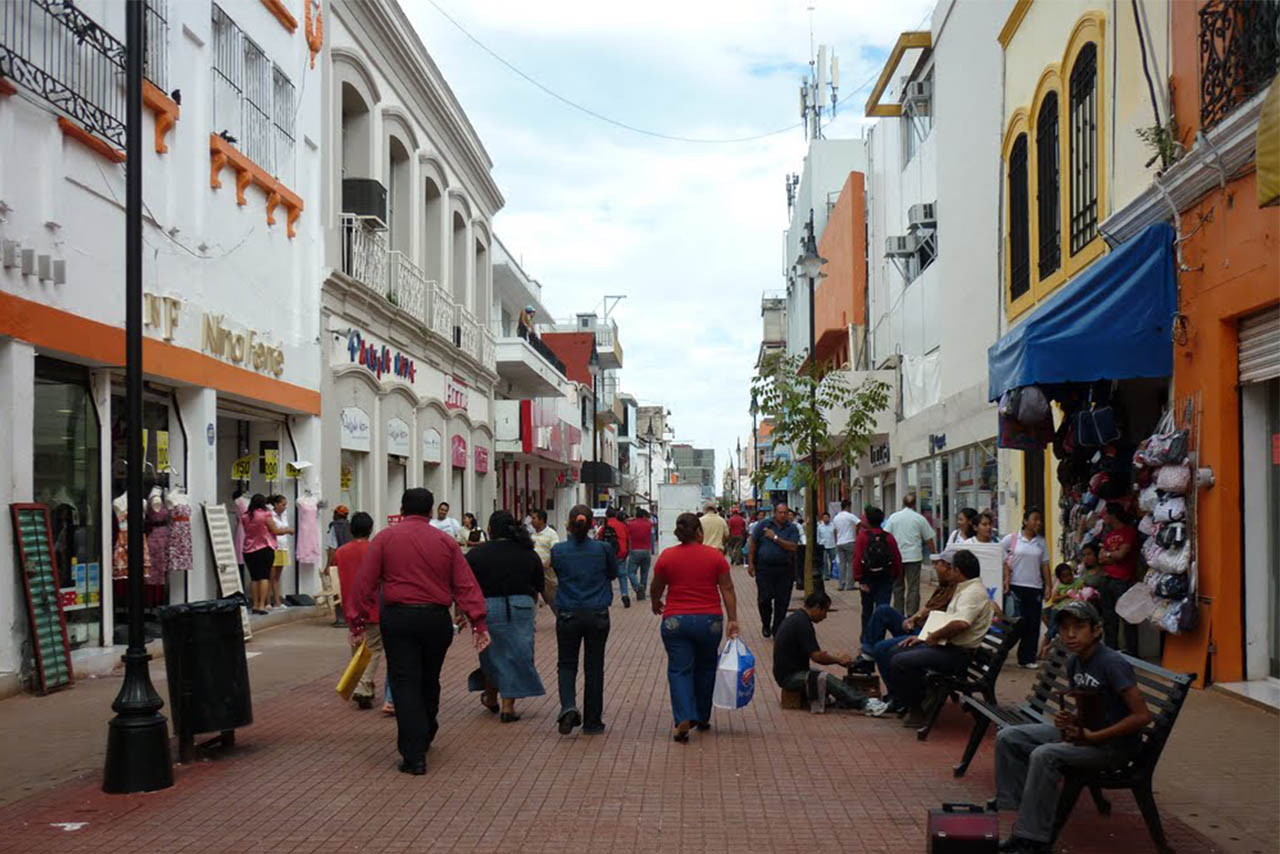 Eliminan restricciones de aforo en comercios de Tabasco