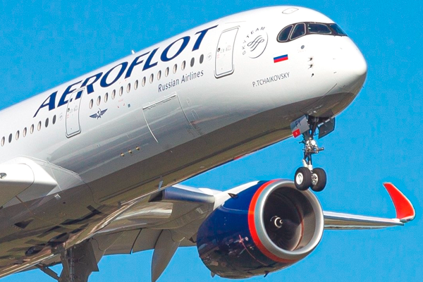 La linea rusa Aeroflot cancela vuelos a Cancún