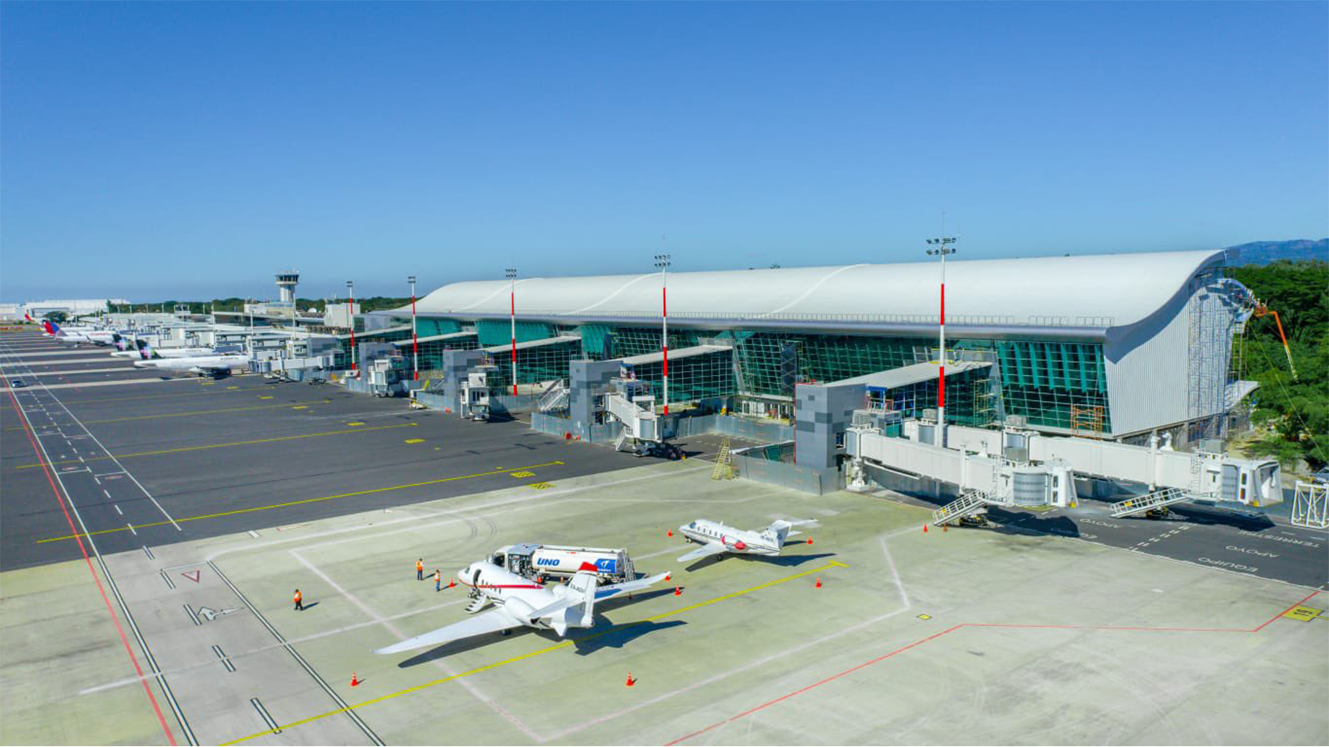 Aeropuertos de Mérida y Chichén Itzá, los primeros que serán militarizados en el país