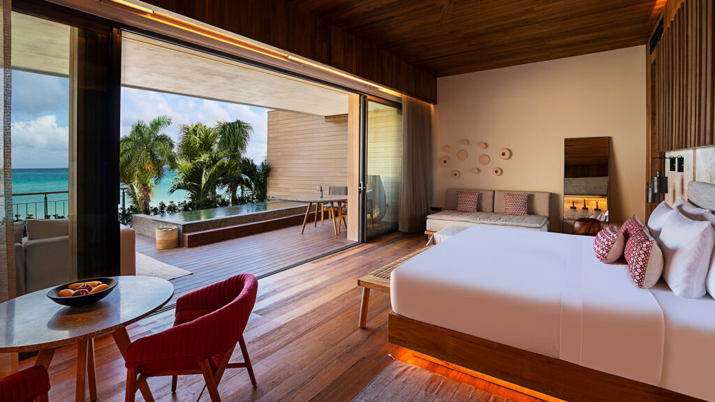 Beachfront Pool Suite Ocean View