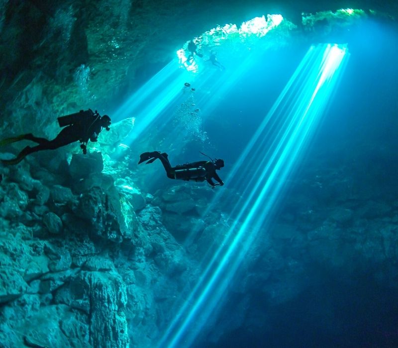 El surrealista cenote angelita la revista del sureste mx Cenote El Pit Tulum 1