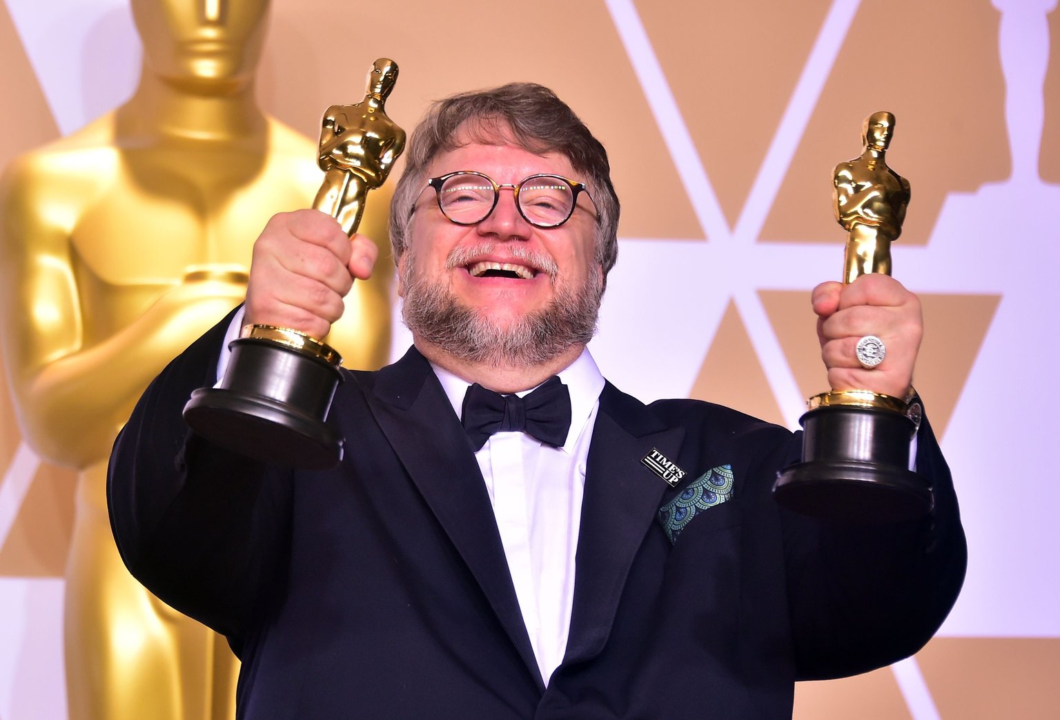 Guillermo del toro en desacuerdo con cambios en los premios oscar 2022 la revista del sureste mx Guillermo Del Toro Con Dos Oscar 1440X808 1