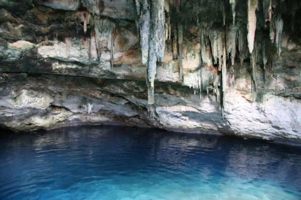Cenote Santa Barbara Pequenas Recomendaciones Para Conocer El Cenote Santa Barbara 1200X800 1