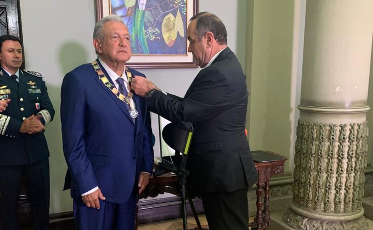 Amlo Guatemala Condecoracion De La Orden Del Quetzal