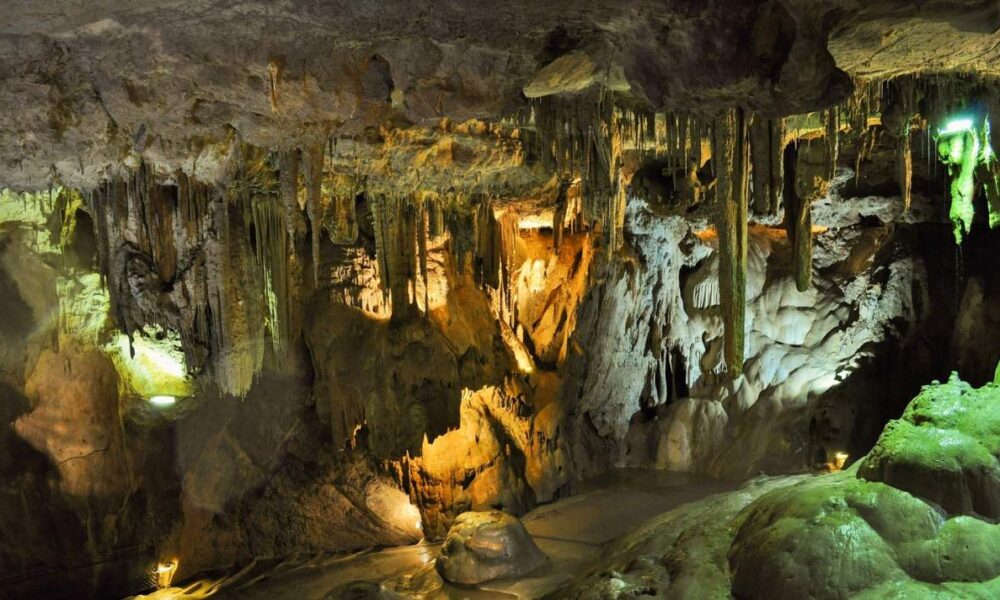 Descubre las grutas chocantes y vive un día de aventura en Tekax
