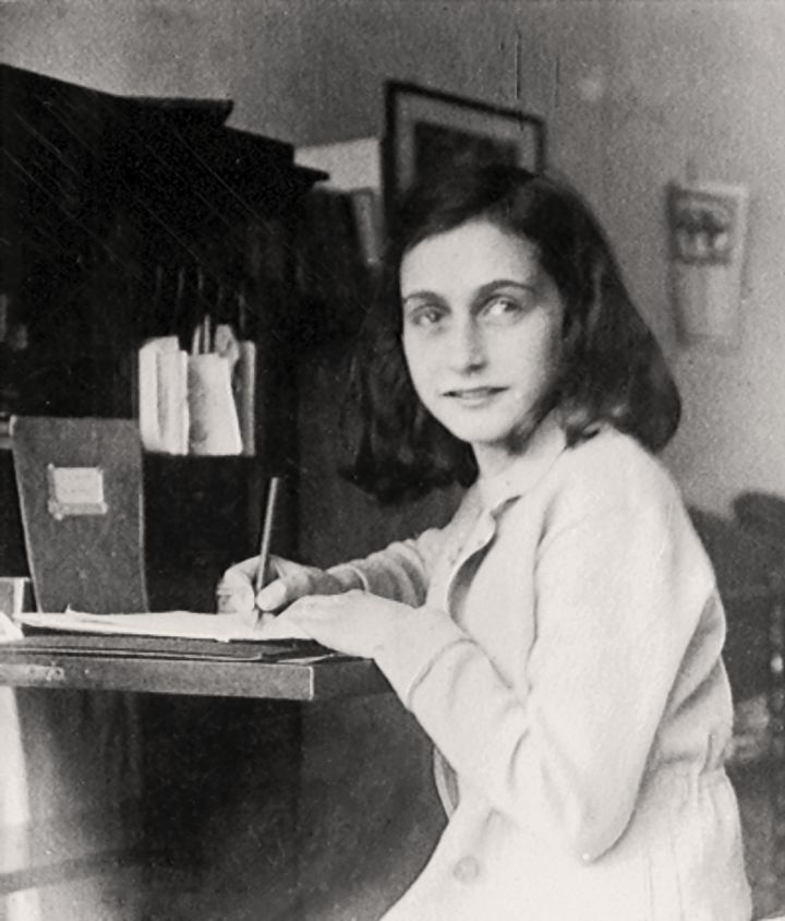 El diario de anna frank, la inspiración del doodle de google de hoy la revista del sureste mx Anne Aan Tafel Corr