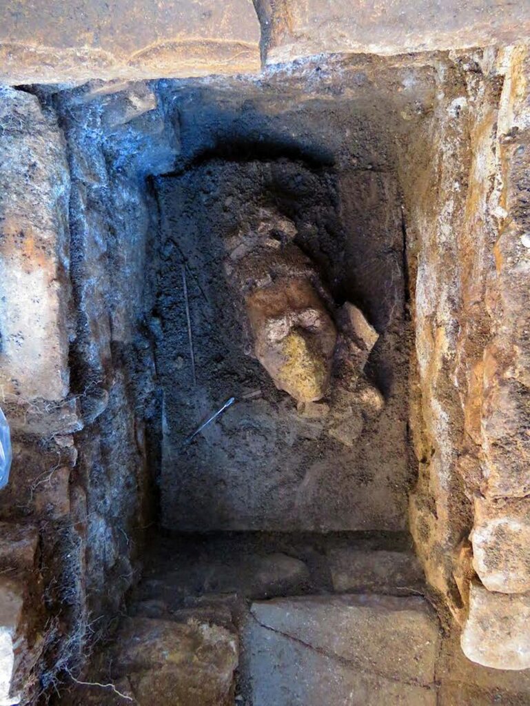 Hallada una cabeza del dios del maíz maya que permaneció oculta más de 1. 300 años en chiapas la revista del sureste mx Tumba Dios Maiz