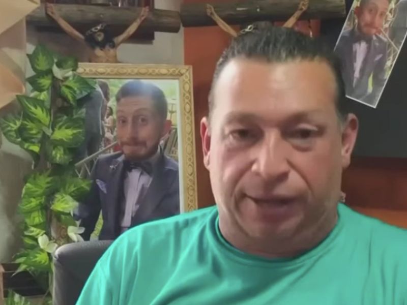 Padre de Octavio Ocaña asegura saber quién mató a su hijo Han pasado nueve meses desde que se dio el lamentable fallecimiento de Octavio Ocaña, conocido por su papel de 'Benito Rivers' en la serie 'Vecinos'; sin embargo, aún no ha sido esclarecido quién fue el culpable de su muerte, pues mientras autoridades del Estado de México indicaron que fue él mismo quien se disparó accidentalmente en la cabeza durante una persecución, ahora el papá del actor asegura saber finalmente quién lo mató, luego de obtener nuevas pruebas.  https://larevistadelsureste.com