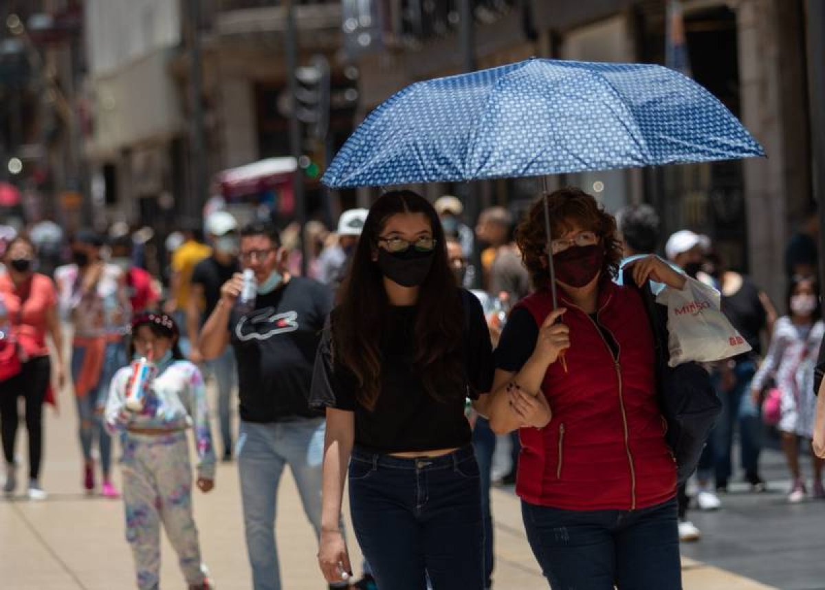 Canícula 2022: ¿Cuáles estados de México alcanzarán los 50 grados de temperatura? Las temperaturas alcanzarán hasta los 50 grados en lo que resta de julio debido a los efectos de la Canícula 2022; se prevé que sea el mes más caluroso del año debido a este fenómeno, según reveló el Servicio Meteorológico Nacional.  https://larevistadelsureste.com