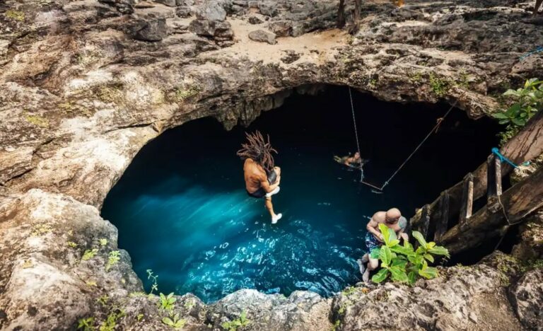 Tulum: ambientalistas alertan a turistas por cenotes contaminados