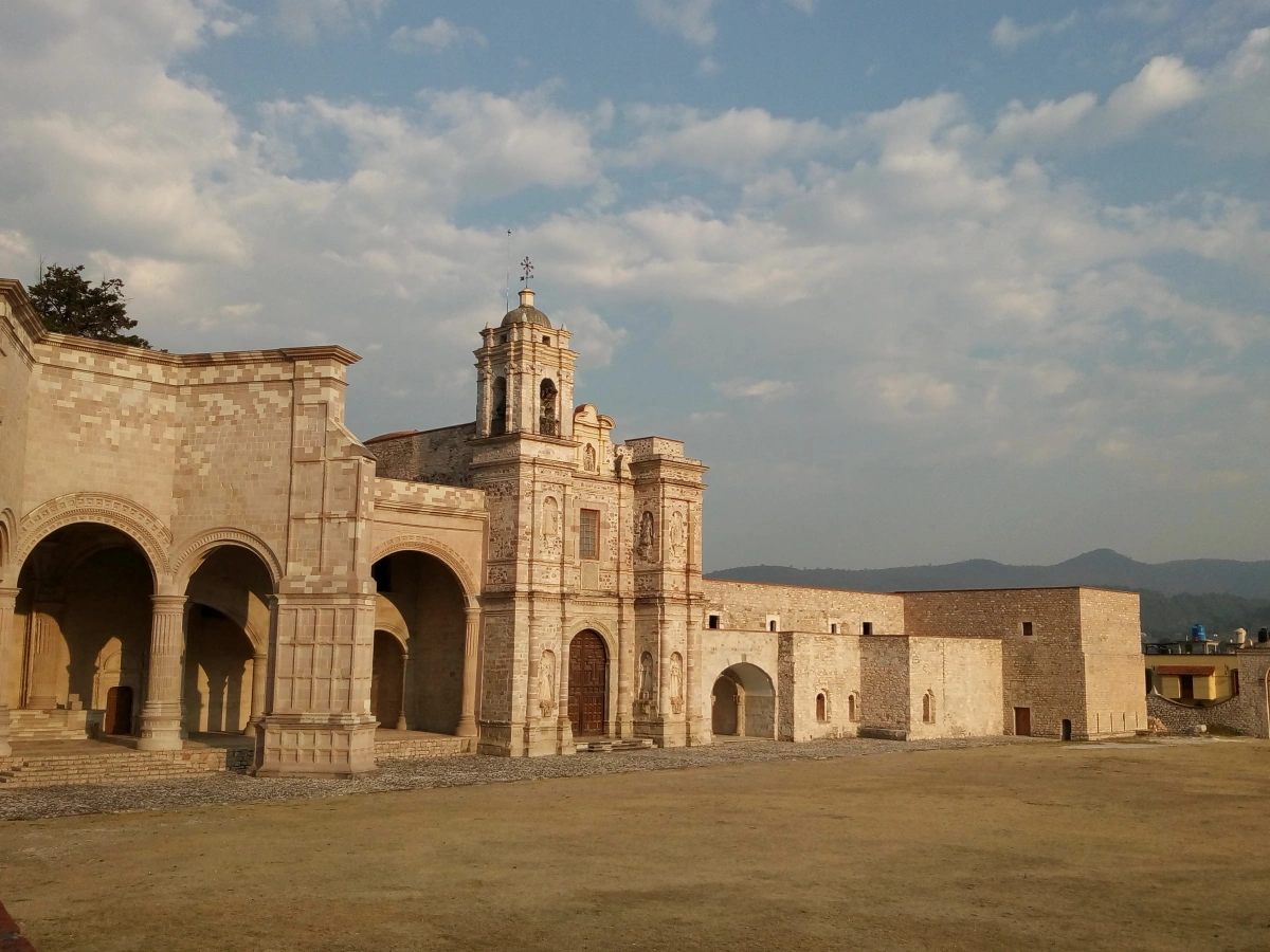 Conoce el encanto de San Pedro y San Pablo Teposcolula, en Oaxaca