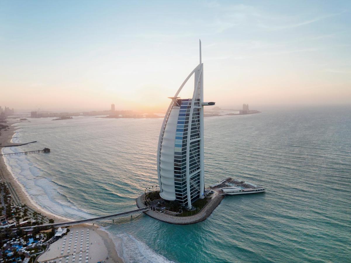 Conoce el único hotel de siete estrellas, considerado el mejor del mundo