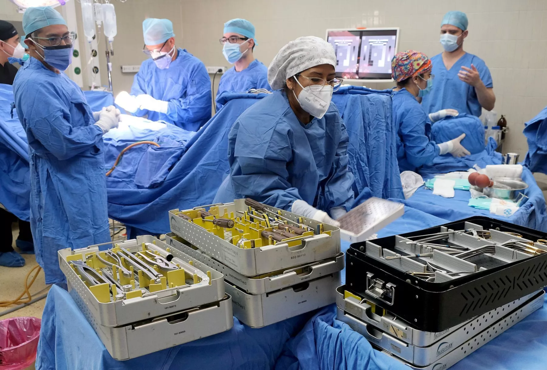 Sólo 472 médicos especialistas se han postulado a las 10mil 945 plazas disponibles: IMSS