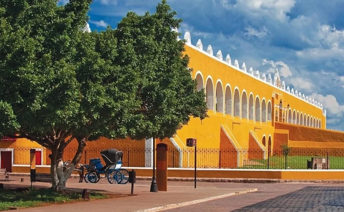 Izamal Yucatan Pueblo Magico Viajes Turismo Amarillo
