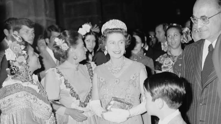 El día en que la reina isabel ii visitó yucatán hace 47 años la revista del sureste mx Fxpigfkxoaaaiyw