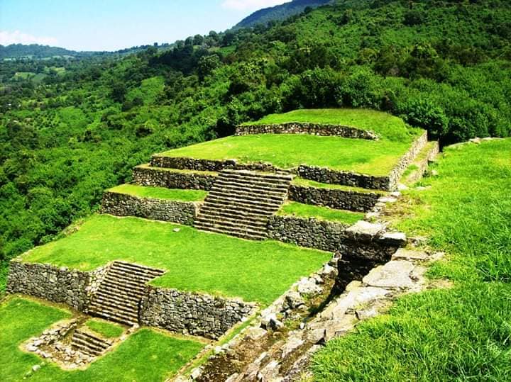 Michoacan Piramides De Zirahuato