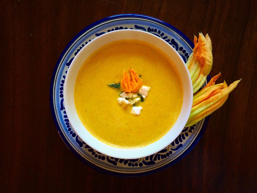 Crema de Flor de Cempasúchil, un platillo con mucha esencia ¡Aprende a prepararla!